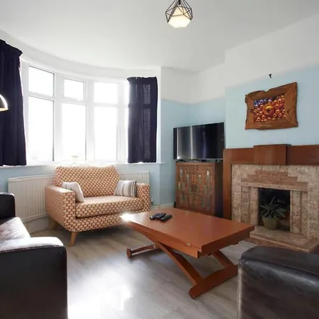 The Mount - Family Holiday home